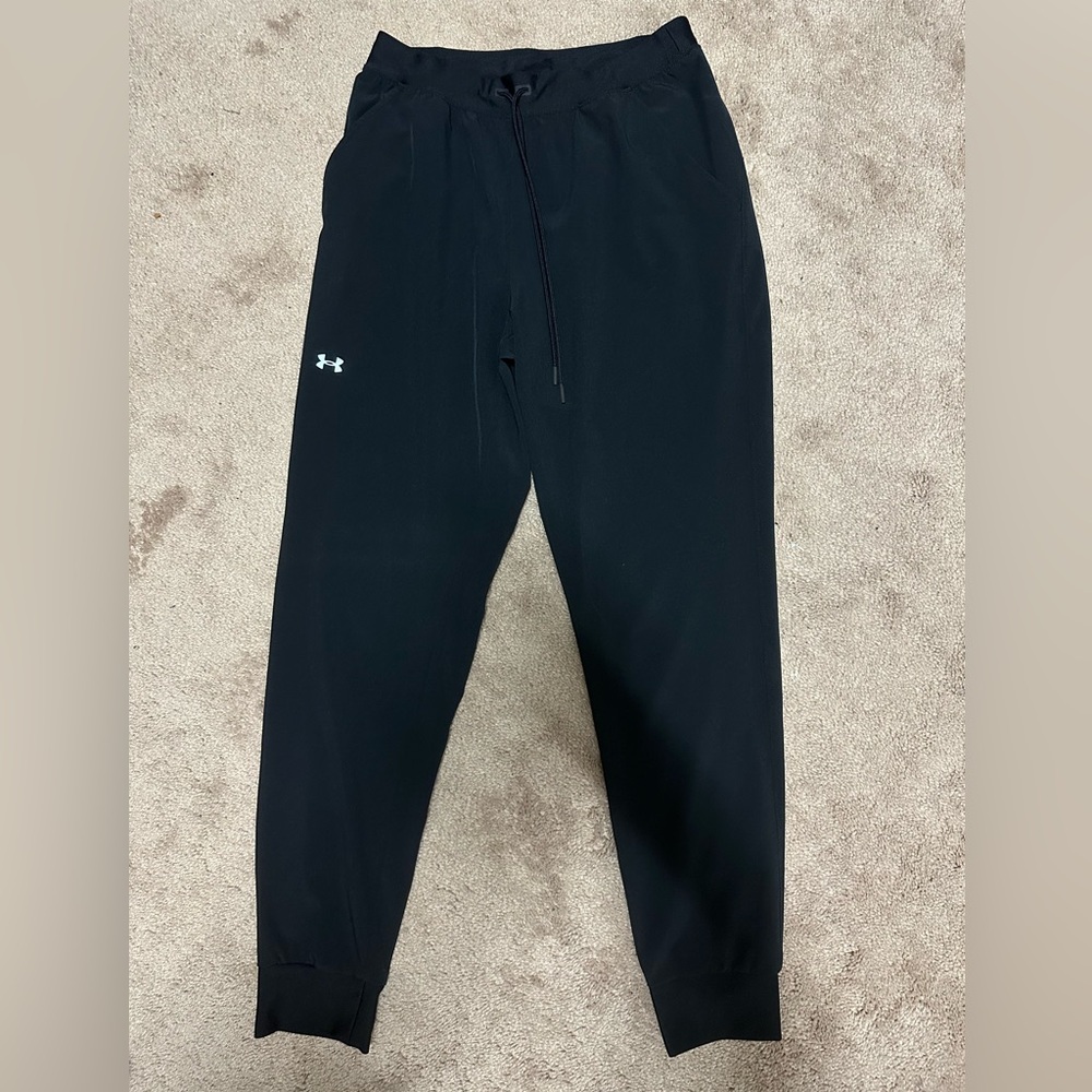 Under Armour Heatgear Athletic Joggers (Black, Size S/P/CH)